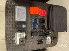 Gopro Hero 4 With remote plus accessories 0